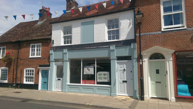 A photograph of Applewood Joinery Ltd bespoke shopfitting.